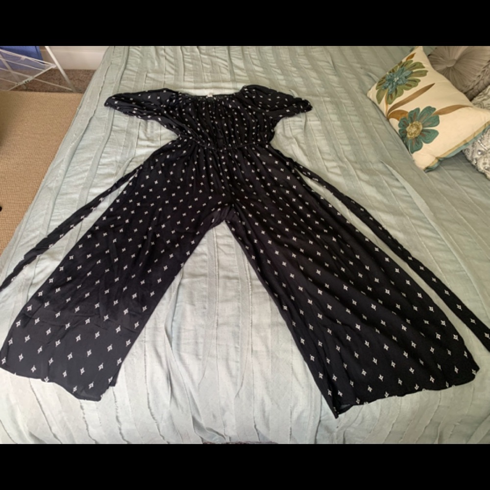NWOT-LOFT - Wide leg Jumpsuit with pockets
